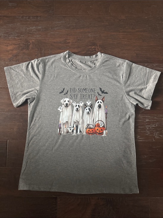 KimberlyJordyn Tops - NWOT Halloween Ghost Dogs Graphic Tee - Gray